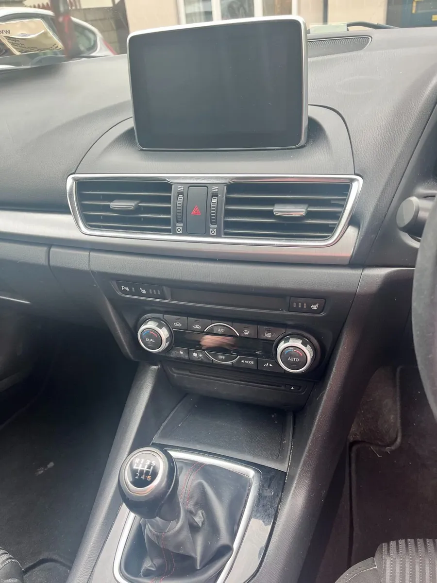 Mazda Mazda3 2015 - Image 2