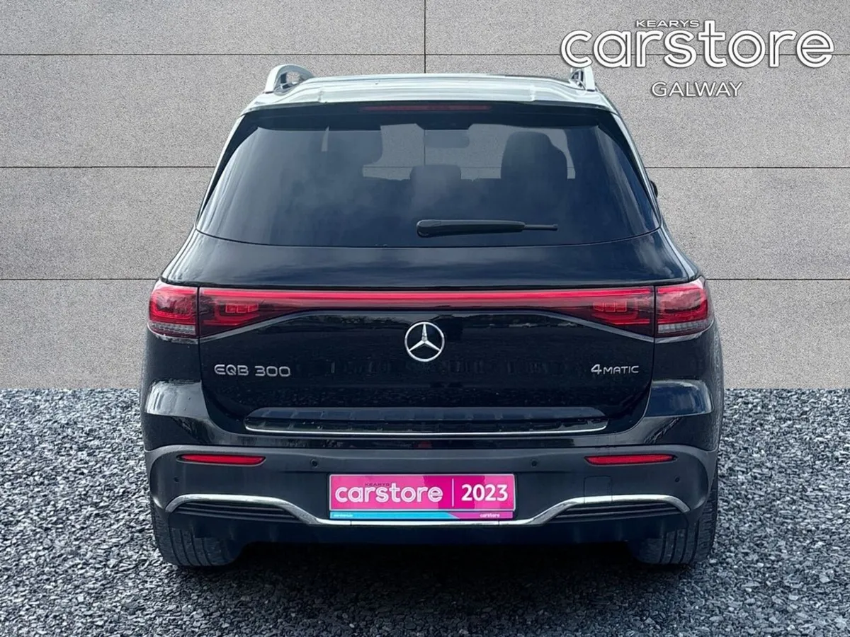 Mercedes-Benz 300 Eqb 300 Amg Lne Premium 4Matic - Image 4