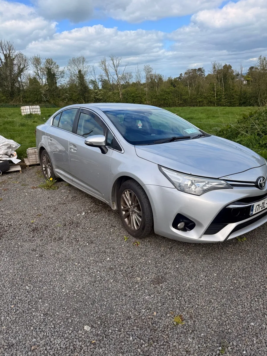 171 2lL Toyota Avensis - Image 4