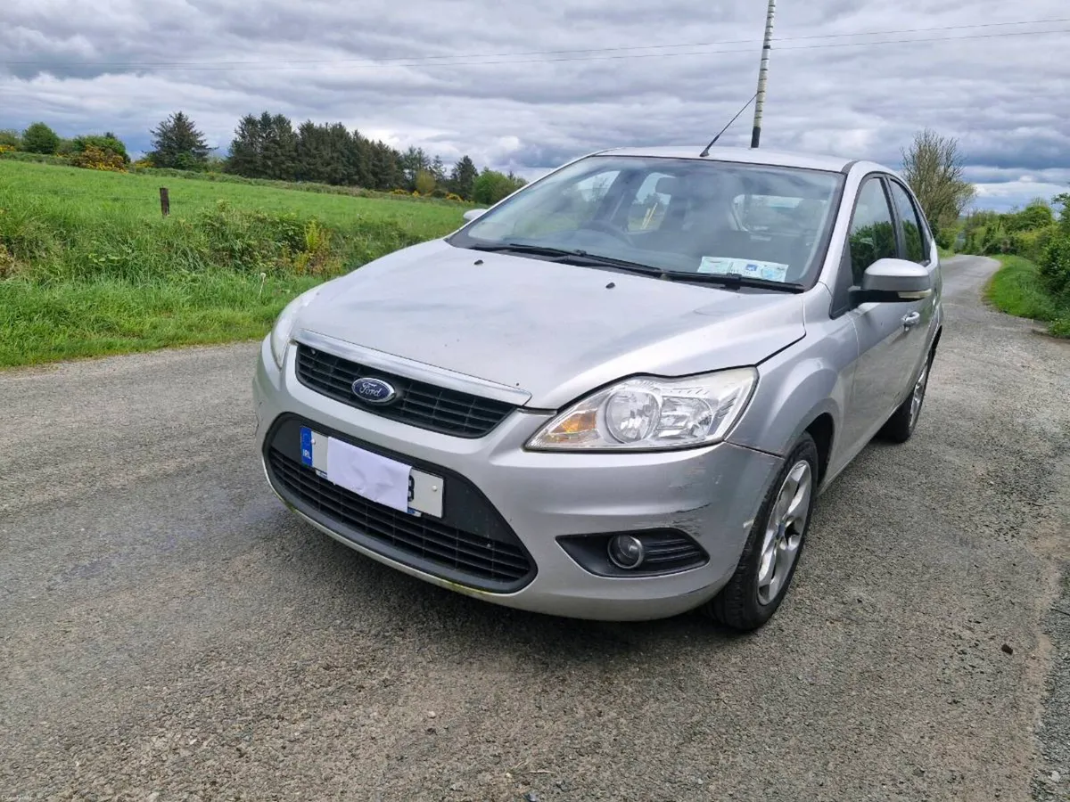 Ford Focus Car - Image 2