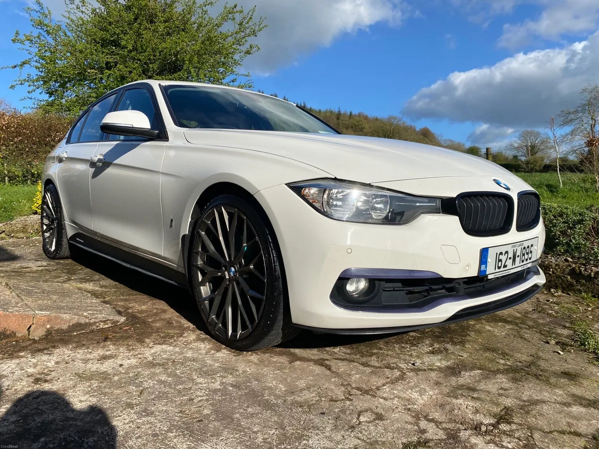 2016 Bmw E330 petrol/hybrid - Image 2