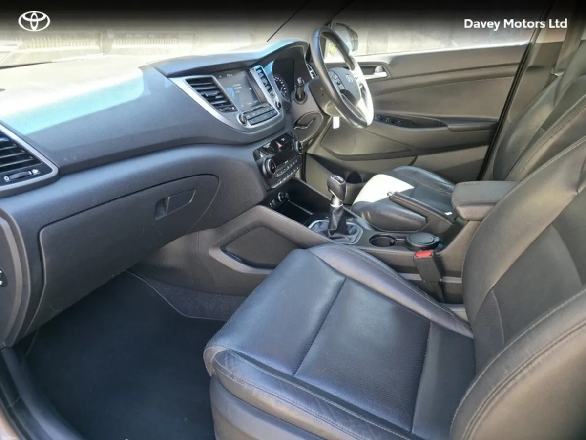 Hyundai Tucson IX35 4WD EXECUTIVE 5DR - Image 6