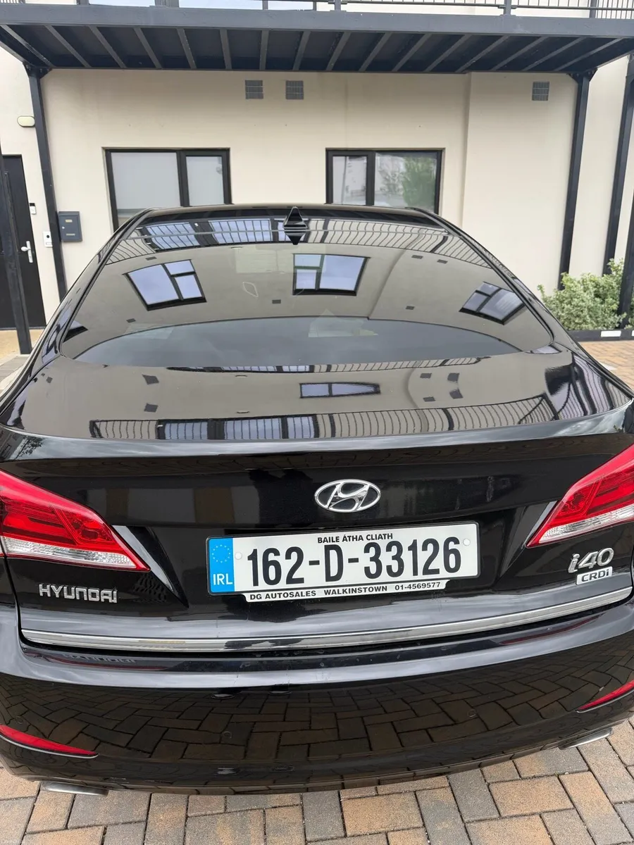 Hyundai i40  Automatic 1.7 Comfort - Image 3