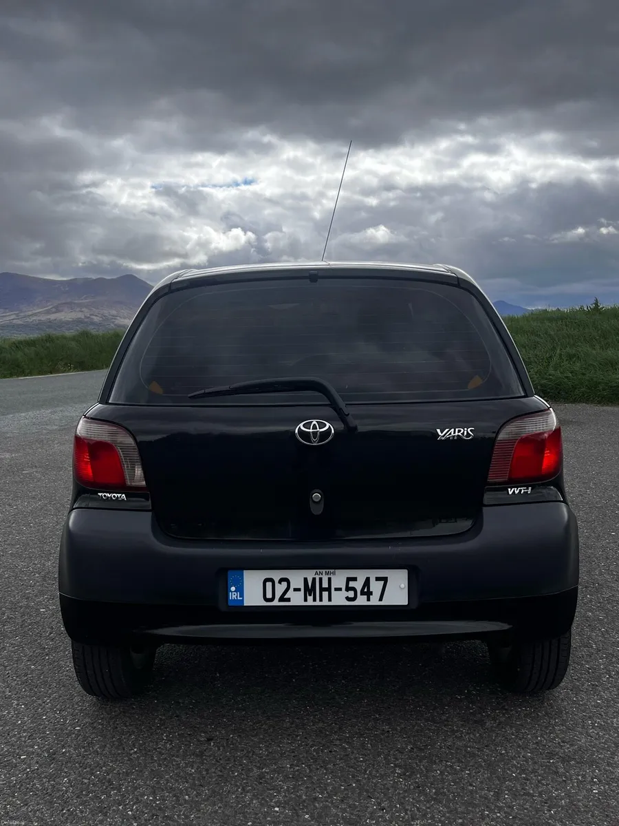 Toyota Yaris 2002 - Image 4