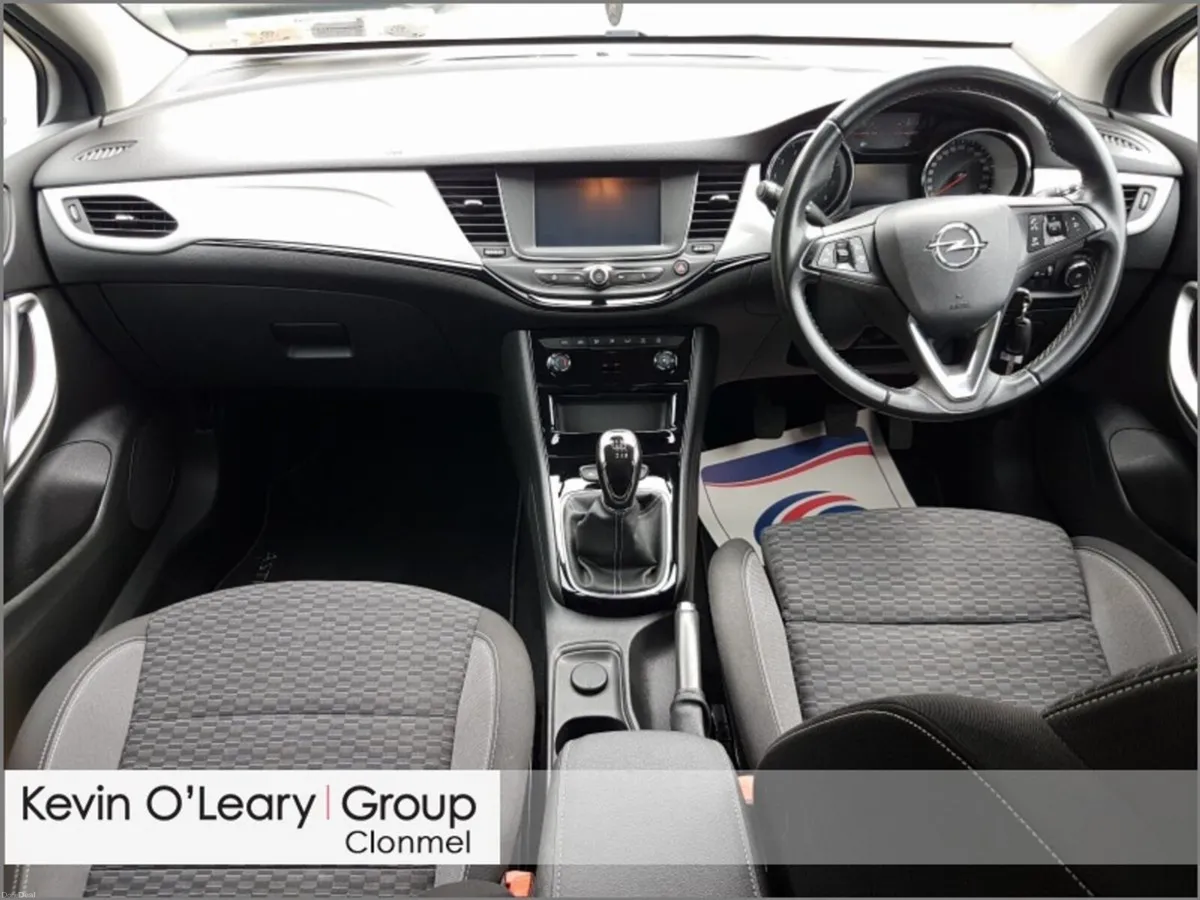 Opel Astra SRi 1.2 Turbo 110PS 6 Speed - Image 2