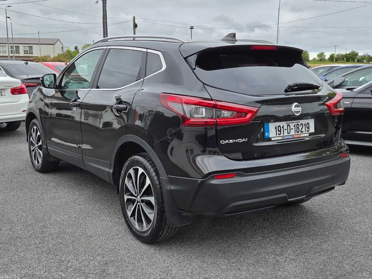 Nissan Qashqai 1.5 SV 18 4DR - Image 5