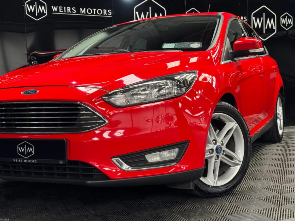 Ford Focus TITANIUM 1.5 TD ONE OWNER 95PS 6SPEED 4 - Image 3