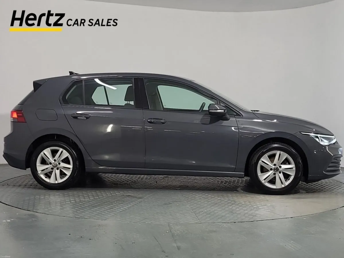Volkswagen Golf LIFE 110HP Petrol Manual - Image 4