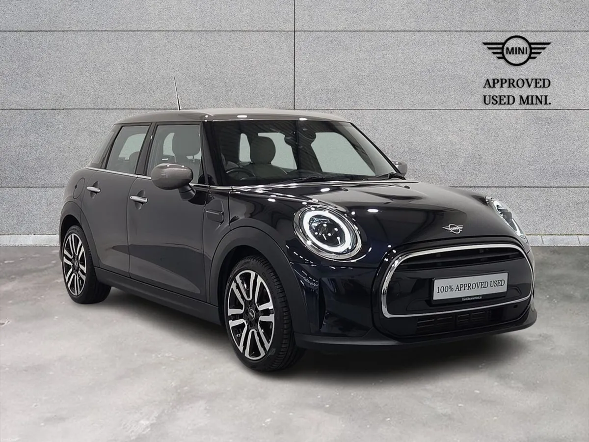 Mini Cooper 5-Door Cooper Exclusive - Image 1