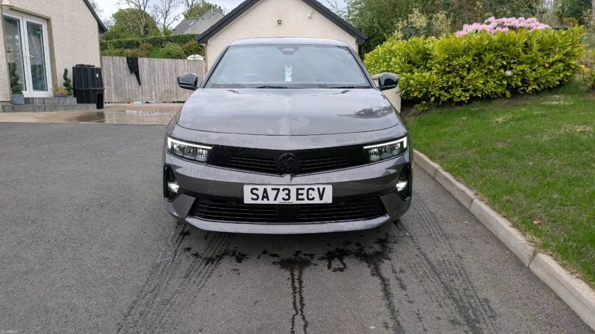 2023 vauxhall Astra gs 1.2 turbo petrol - Image 2