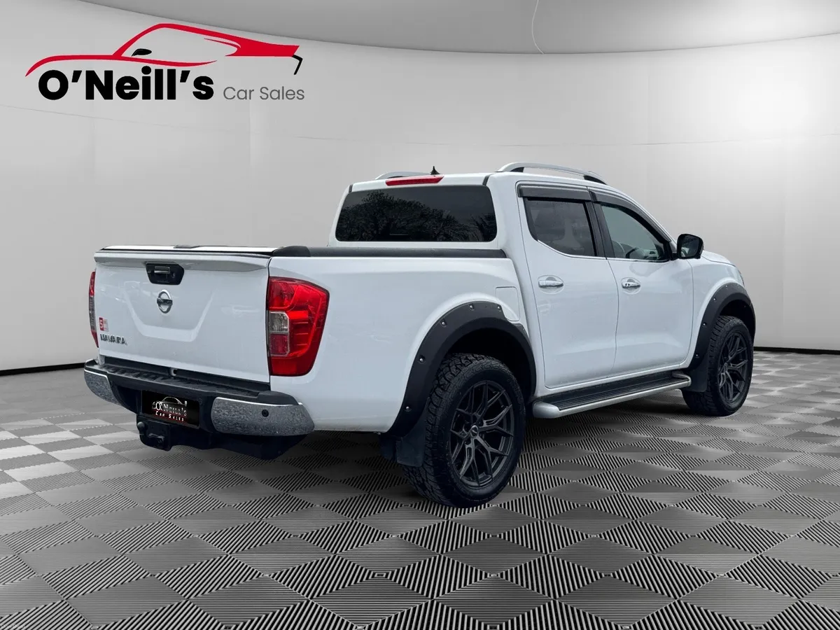 Nissan Navara 2018 *NO VAT* 2.3 DCI NP300 TEKNA - Image 3