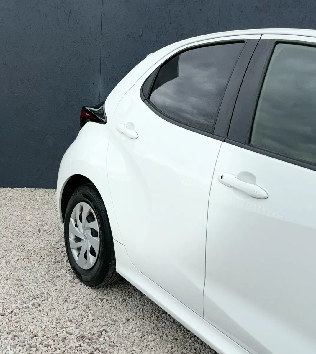 Toyota Yaris 1.0 Automatic 2021 - Image 3