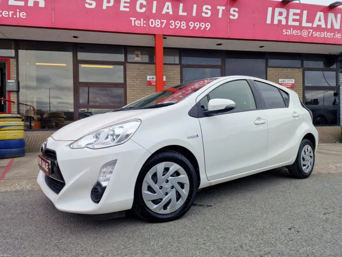 Toyota Aqua LOW MILEAGE, androiod car play, 5DR AU - Image 1