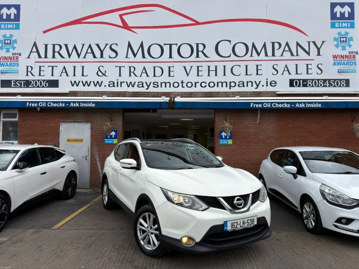 Nissan Qashqai 1.2 SV 5DR - PANROOF / SERVICE HIST - Image 4