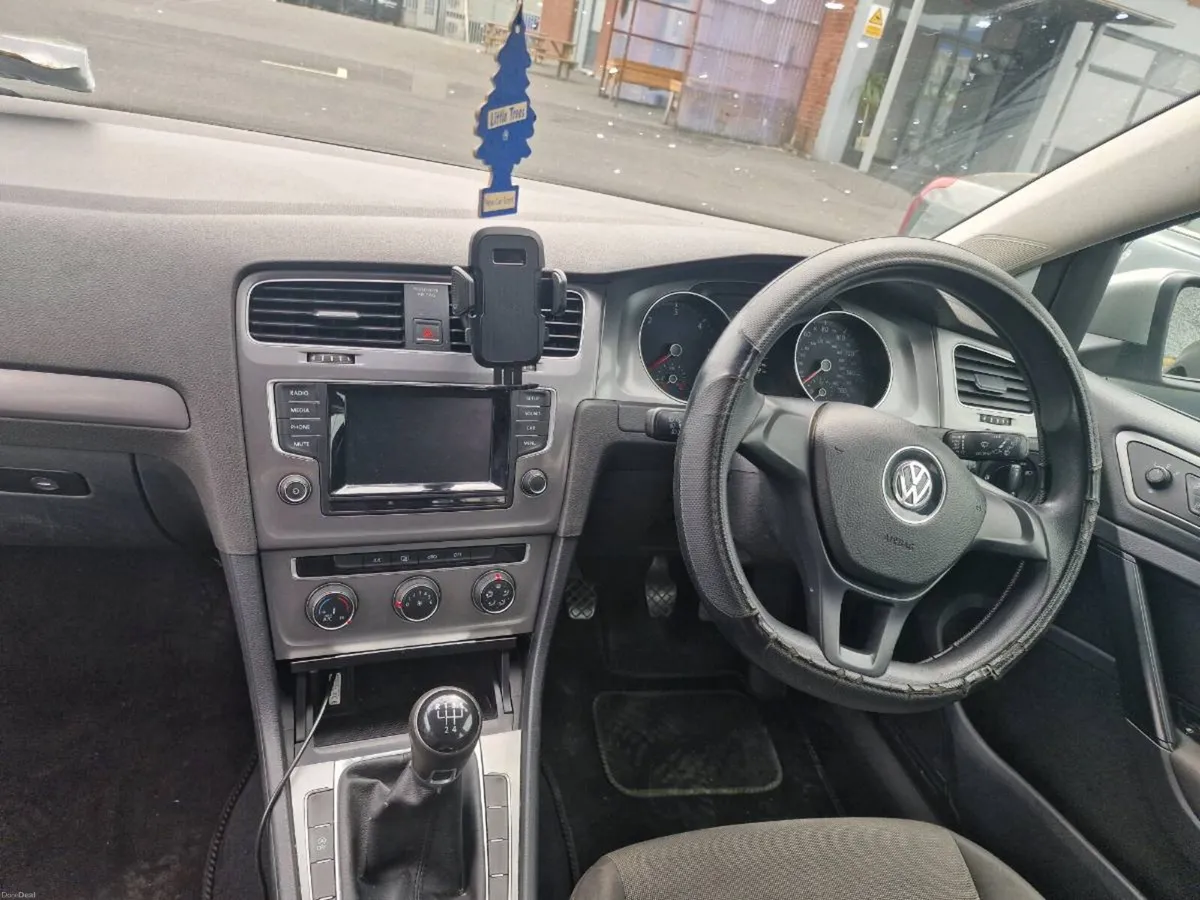 Volkswagen Golf TDI 2015 – Manual – New NCT
196k m - Image 2
