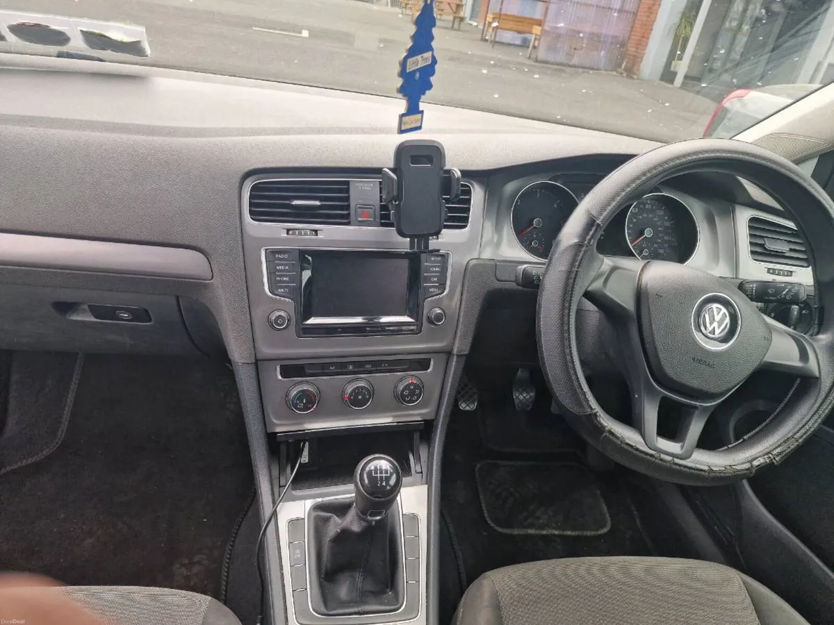Volkswagen Golf TDI 2015 – Manual – New NCT
196k m - Image 4