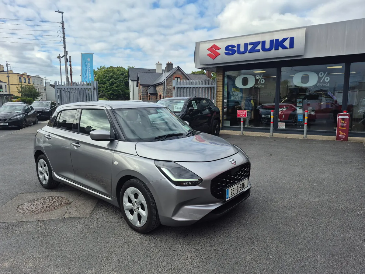 2025 Suzuki Swift Motion - Image 2