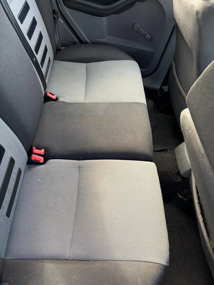 Ford Focus - Image 4