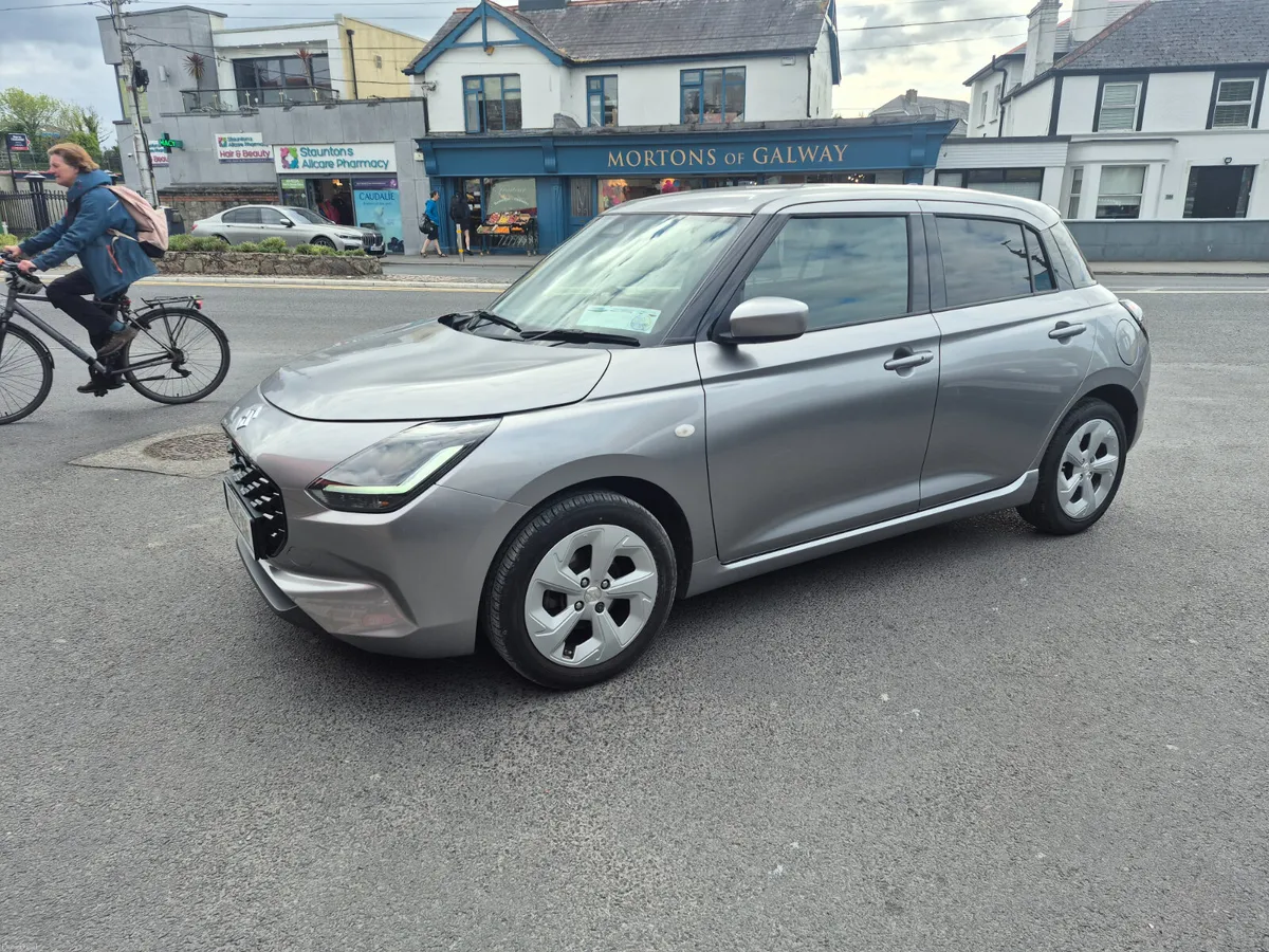 2025 Suzuki Swift Motion - Image 4