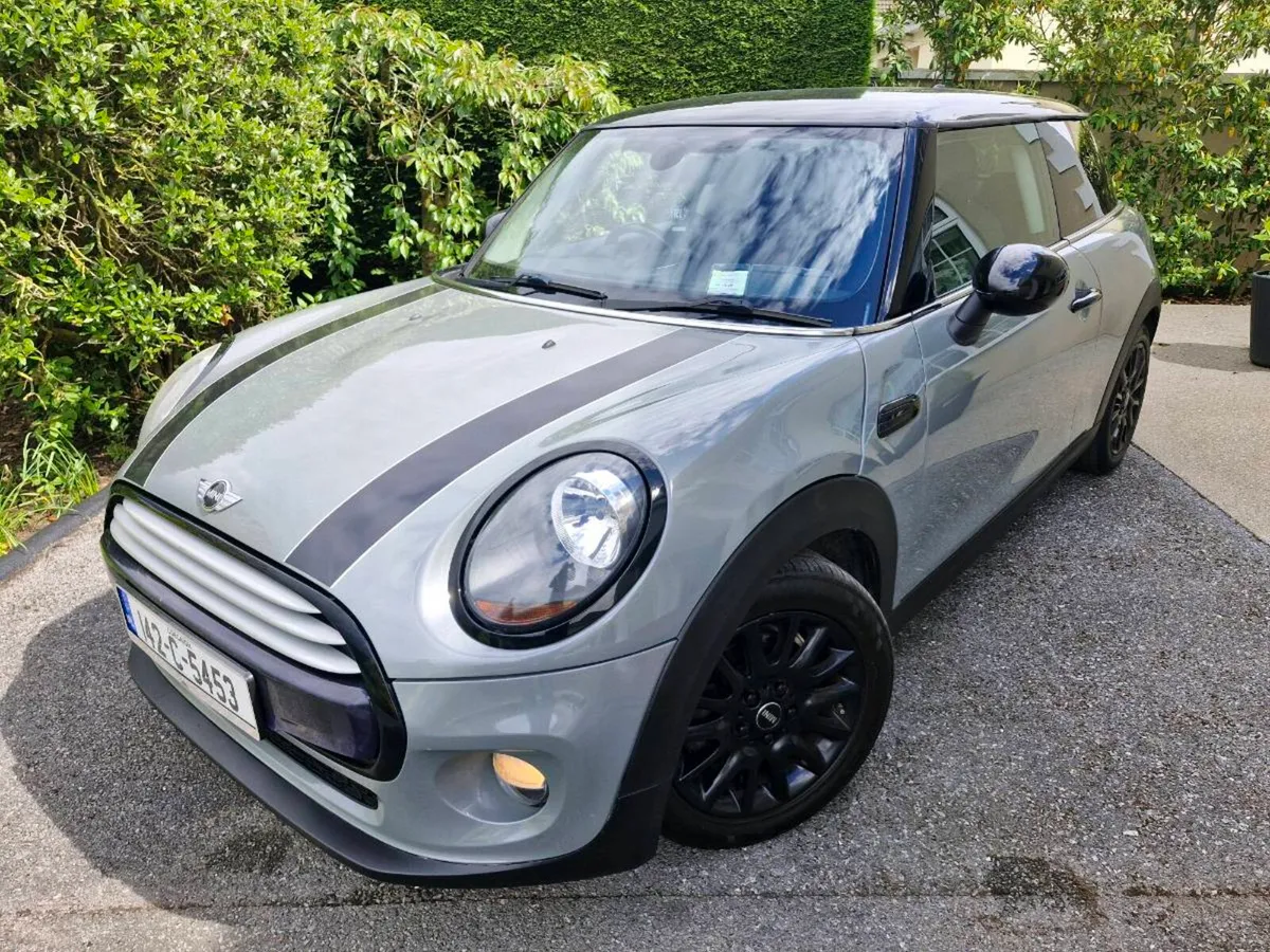 Mini Cooper-D 142 - Image 1