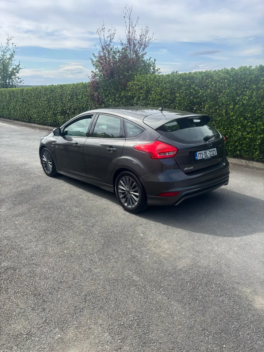 2017 Ford focus ST Line - Image 3