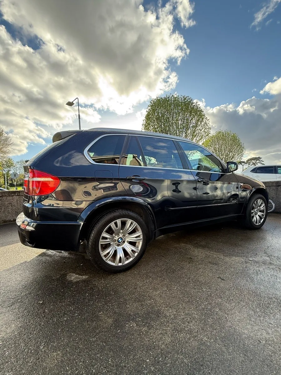 BMW x5 - Image 2