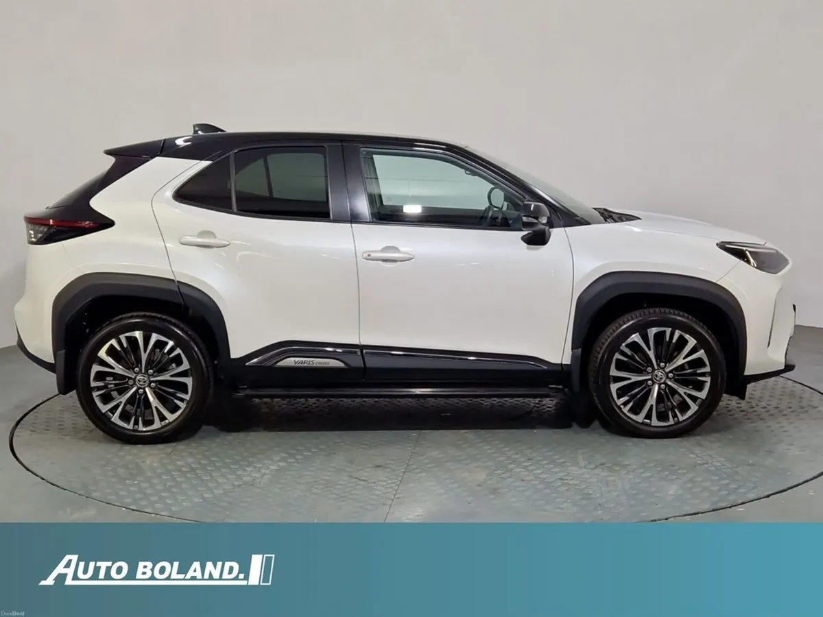 Toyota Yaris Cross 1.5 Hybrid Sol - Image 3