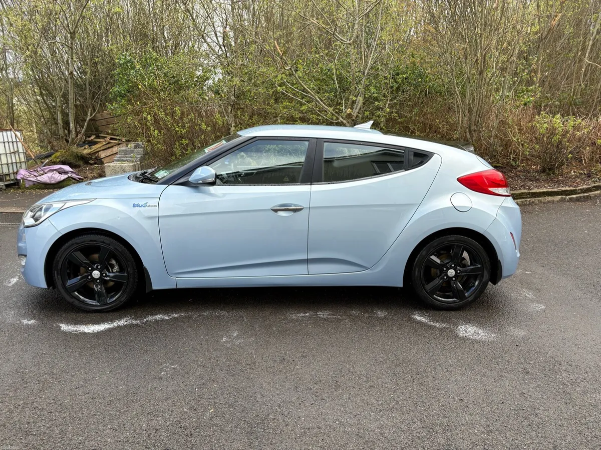 Hyundai Veloster 2013 - Image 4