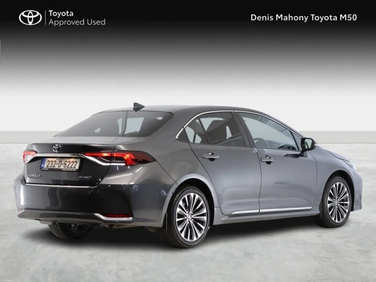 Toyota Corolla Luna Sport Saloon Hybrid - Image 2