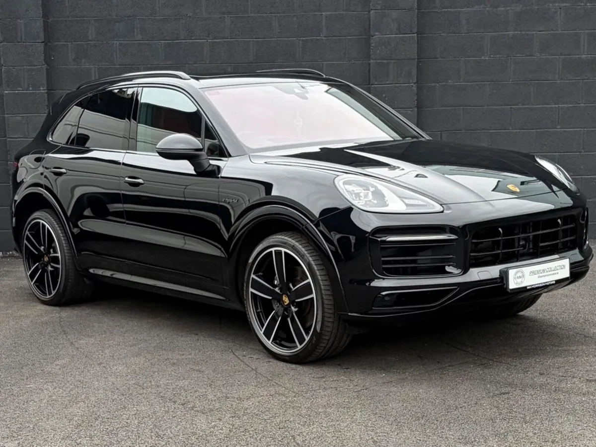 Porsche Cayenne 3.0 V6 Platinum Edition 4WD Auto - Image 1