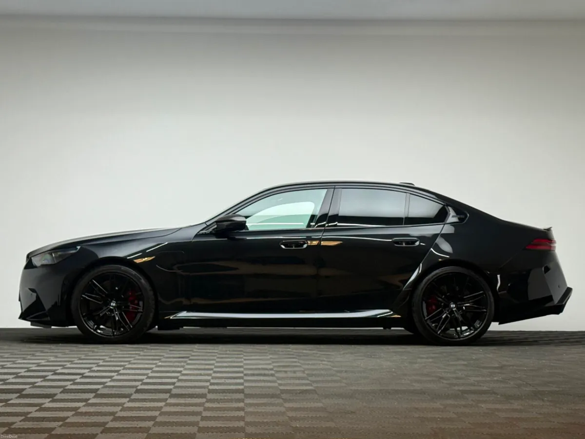 BMW M5 M5 4.4 PHEV 727HP - Image 4