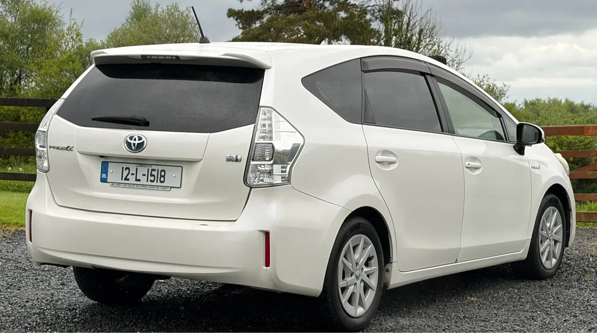 Toyota Prius - Image 3