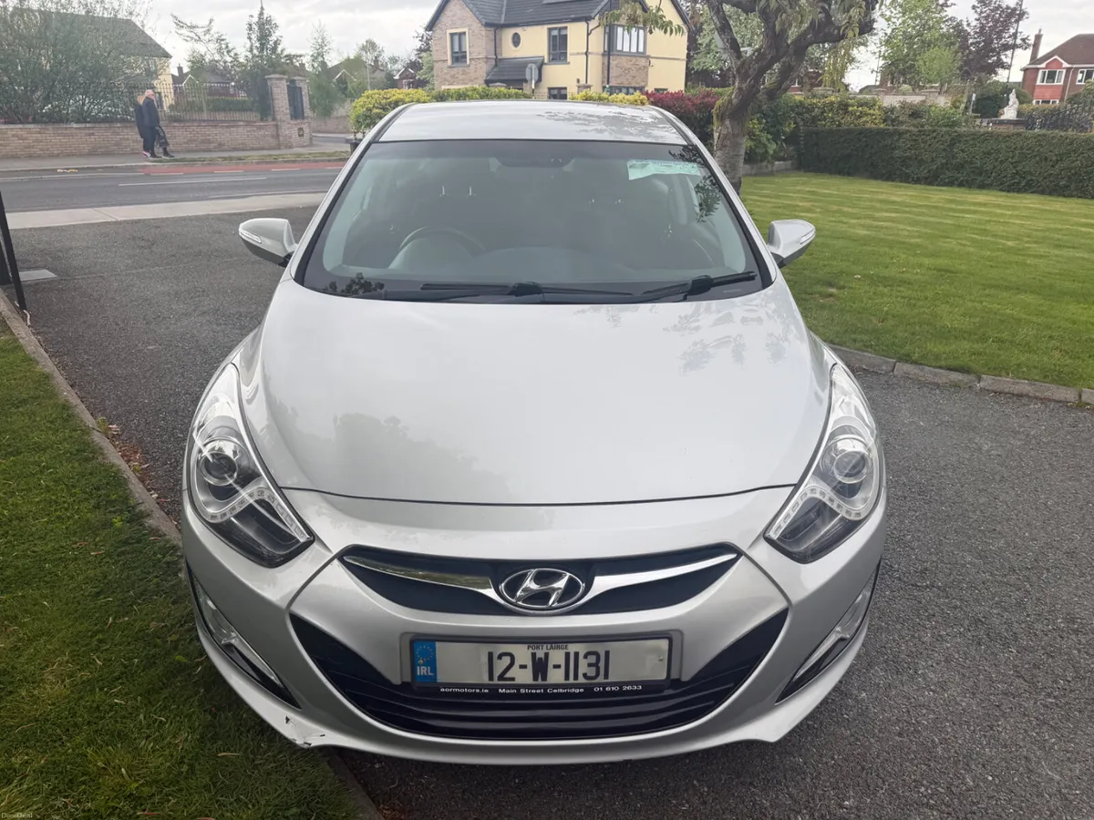 2012Hyundai i40 automatic diesel - Image 3