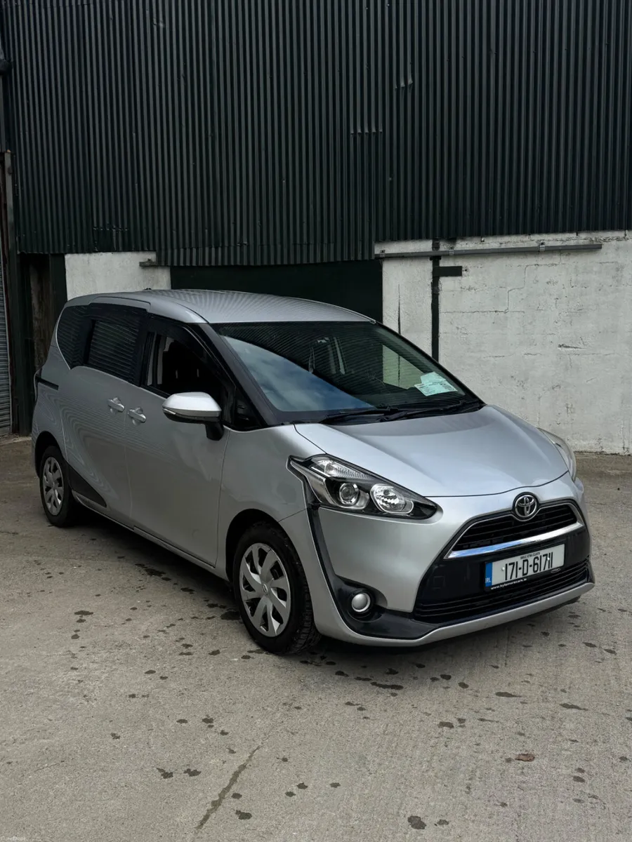 Toyota Sienta 2017 Automatic Low mileage - Image 1