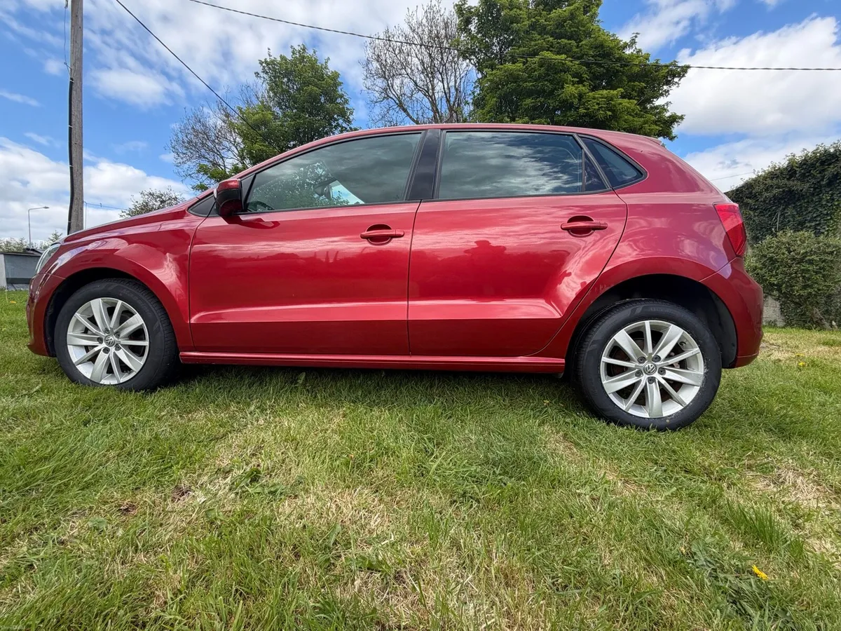 Car - Image 1