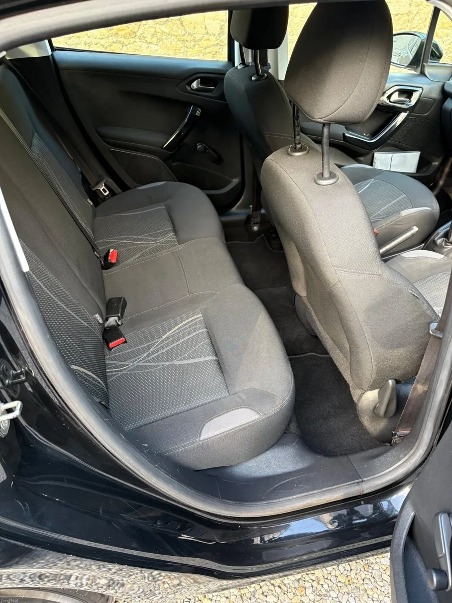 Peugeot 208 2014 - Image 5