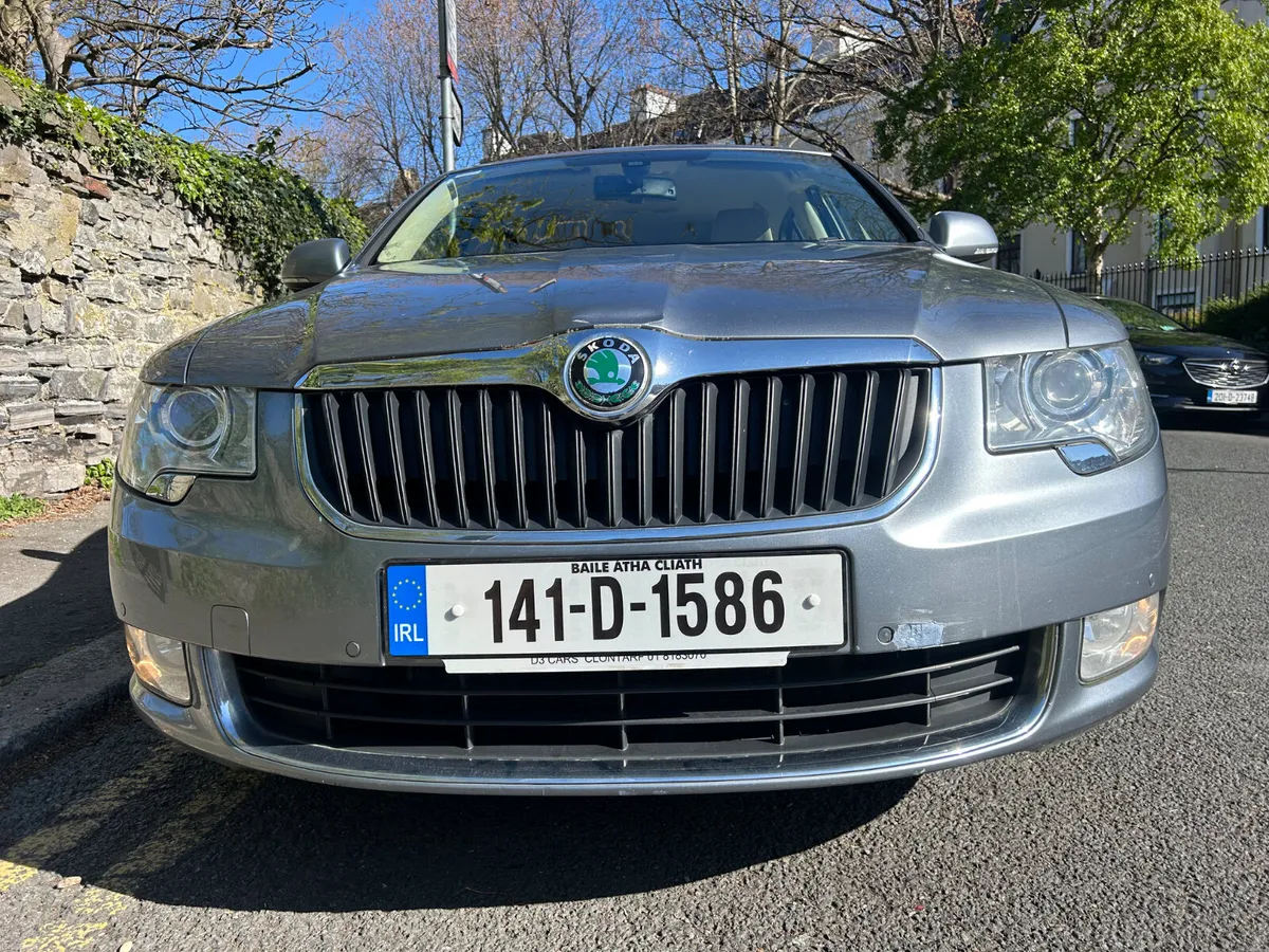 2014 SKODA SUPERB 4x4 ELEGANCE LEATHER INTERIOR - Image 2