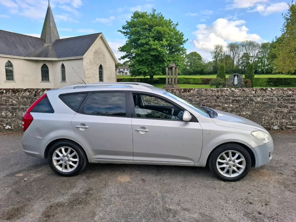 2010 KIA CEED DIESEL ESTATE - Image 2