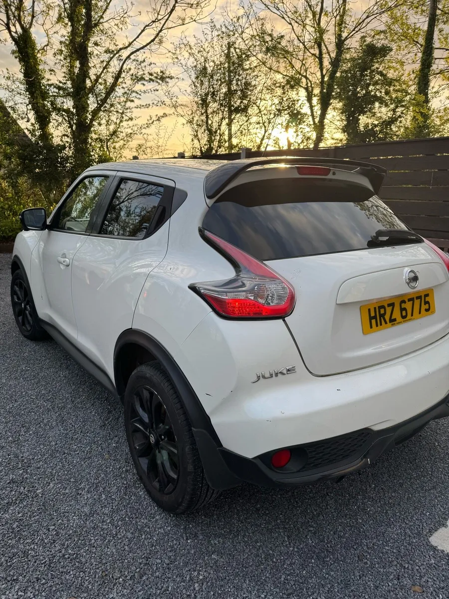 2014 Nissan Juke Tekna - Image 2
