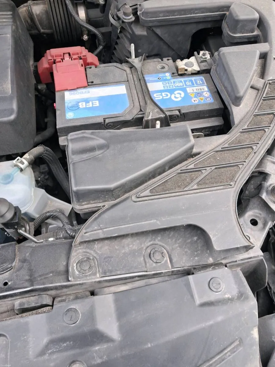 Car - Image 2