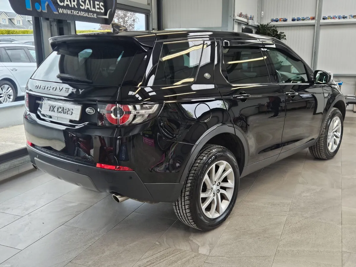 19 LANDROVER DISCOVERY SPORT 7 SEATER - Image 2