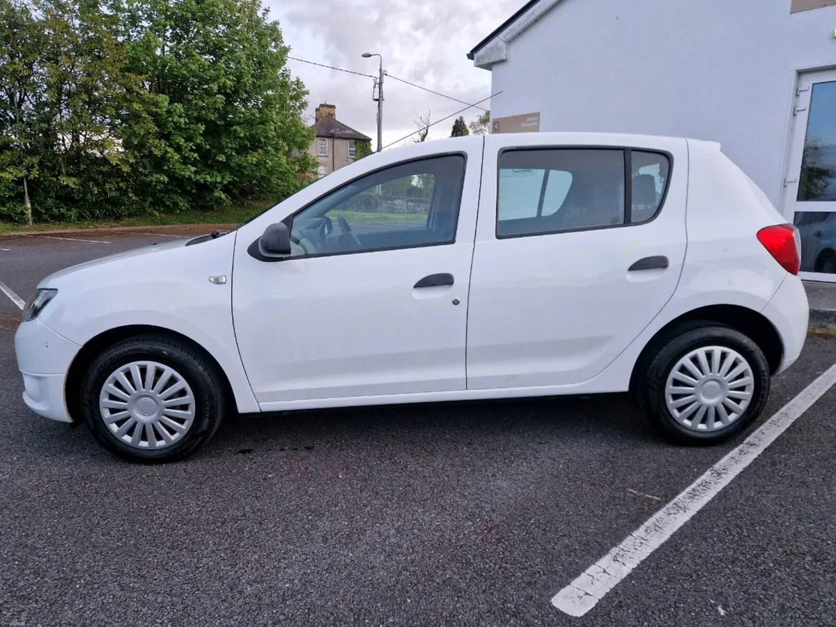 142 DACIA SANDERO NCT & TAXED €3750ono! - Image 4