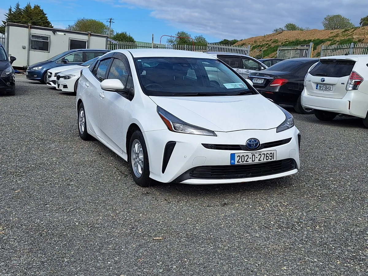 Toyota Prius 1.8L Hybrid Automatic - Image 2