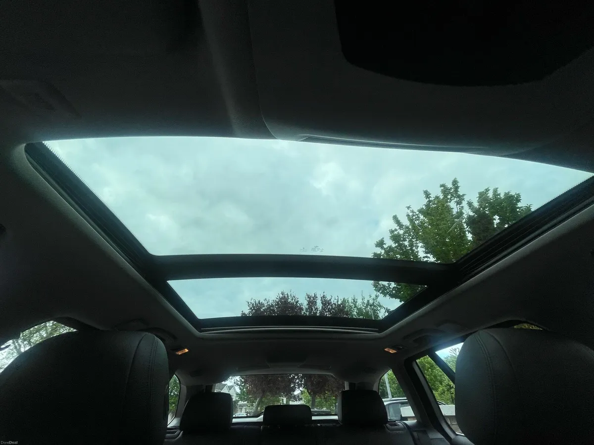 BMW 520d Touring Auto | Pan Roof | Heated Leather - Image 5