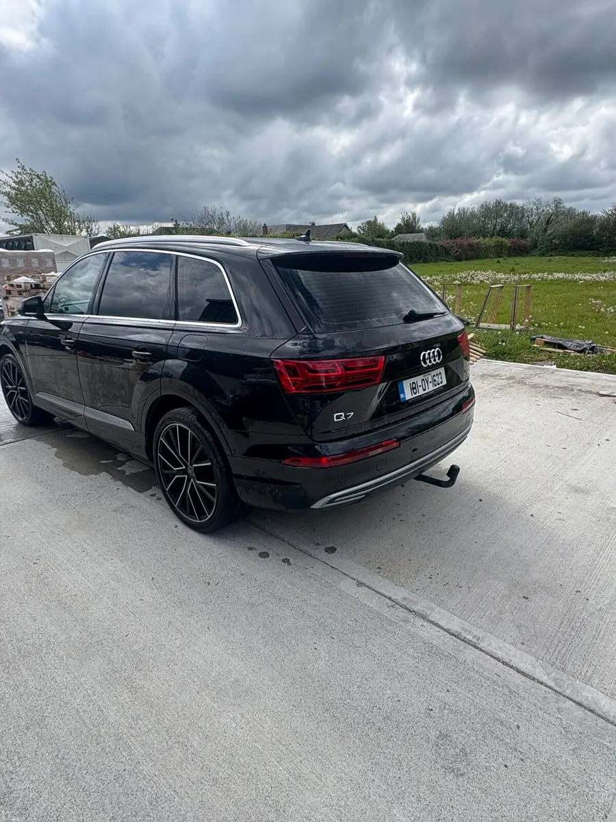 Audi Q7 2018 - Image 1