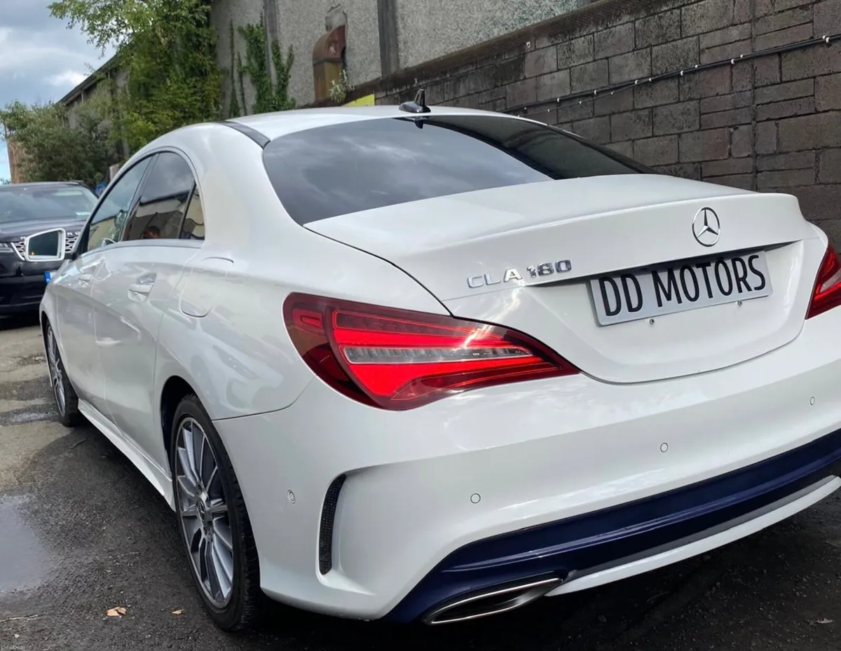 Mercedes- Benz  CLA 2018 1.6 AMG LINE PREMIUM - Image 6