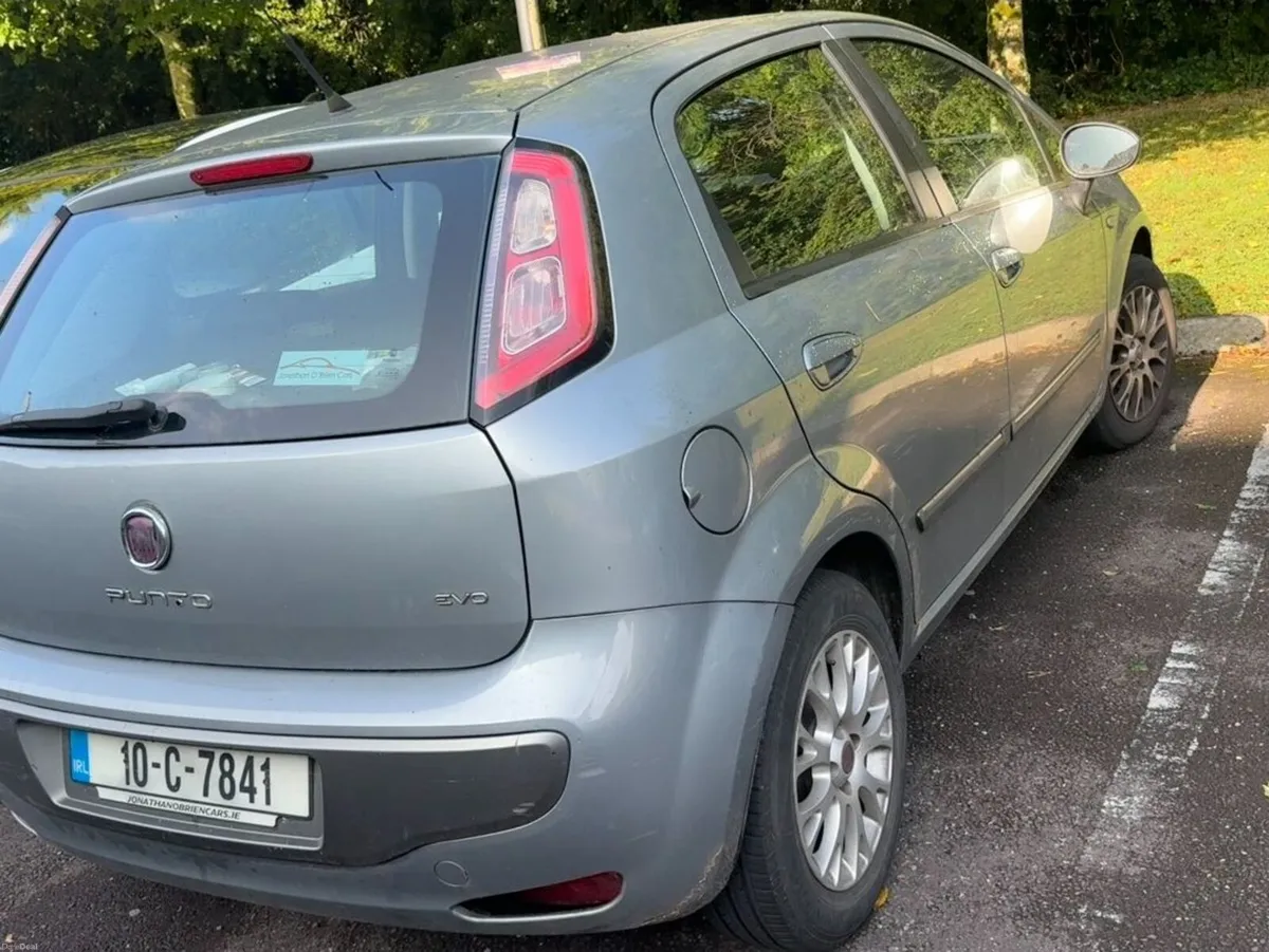 Fiat Punto 2010 - Image 2