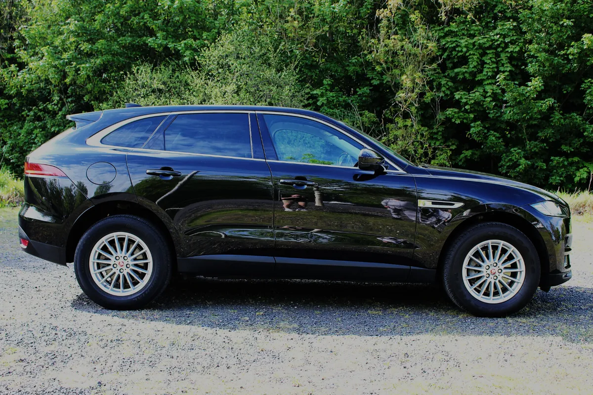 Jaguar F-Pace Prestige AWD/A.T/F.S.H./1 OWNER/46ml - Image 4