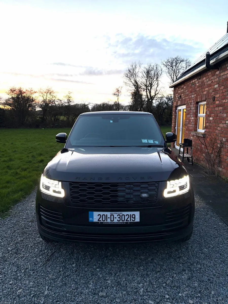 Land Rover Range Rover P400e Autobiography - Image 2