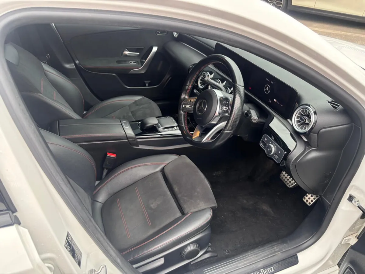 Mercedes-Benz 250 Merc a250e plug in hybrid editio - Image 4
